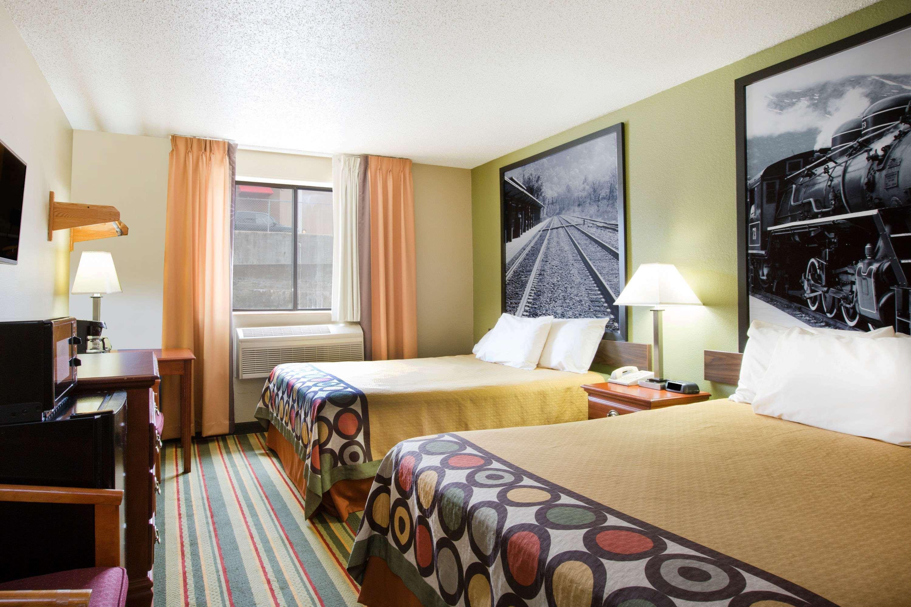 Super 8 By Wyndham Beckley Hotell Eksteriør bilde