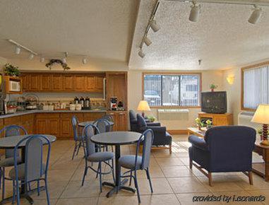 Super 8 By Wyndham Beckley Hotell Eksteriør bilde
