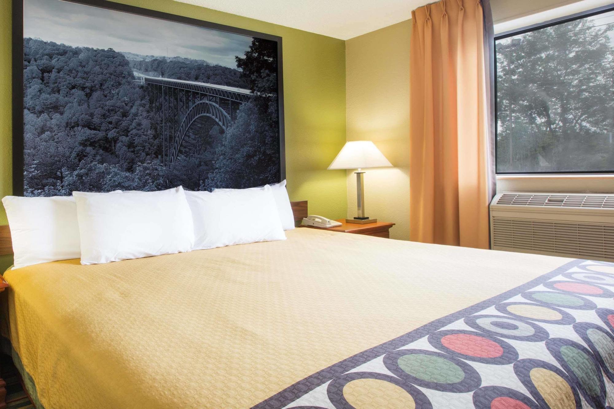 Super 8 By Wyndham Beckley Hotell Eksteriør bilde