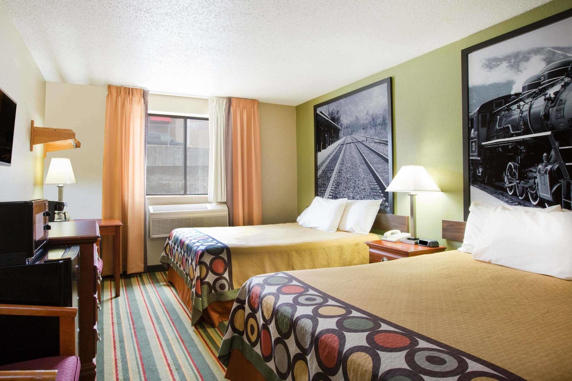Super 8 By Wyndham Beckley Hotell Eksteriør bilde
